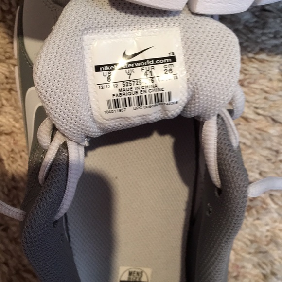 Men’s Nike sneakers - Picture 3 of 4